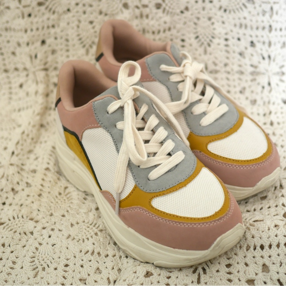 Big Buddha Platform Sneakers Size 7